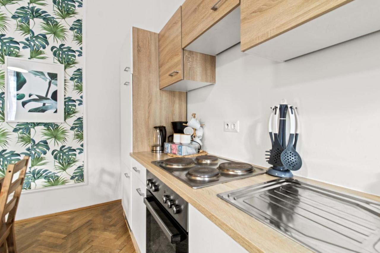Separate Bedroom - Near Schoenbrunn فيينا المظهر الخارجي الصورة